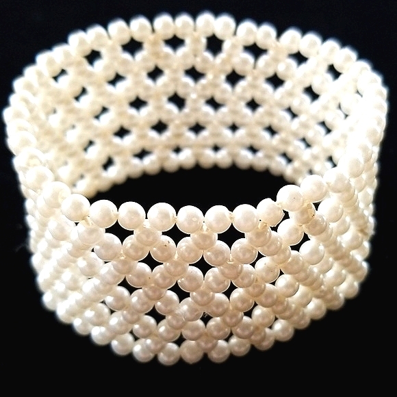 Vintage Faux Pearl Beaded Stretch Bracelet - Picture 8 of 10